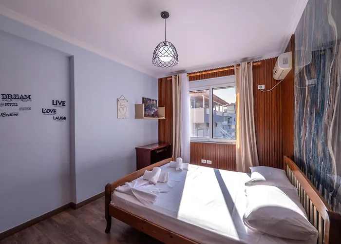 Seaside Apartment *