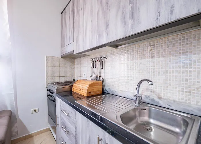 Apartment Seaside Sarande